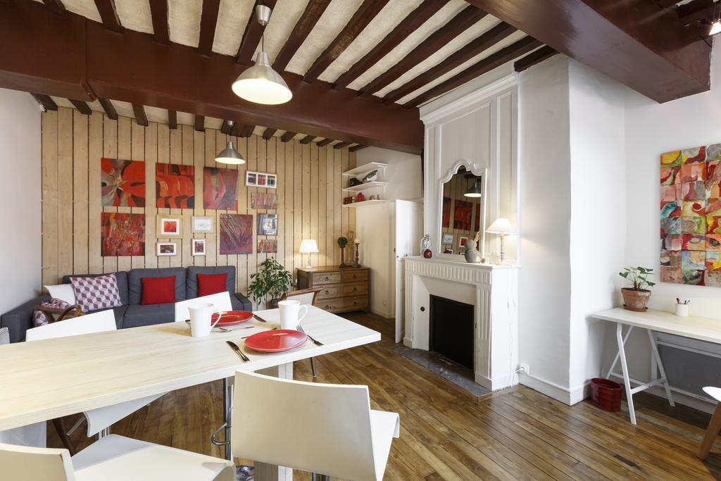 Drole De Dame By Cocoonr Apartment Rennes Exterior photo